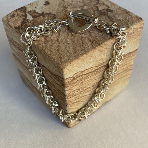 Carolee Silver Tone Circle Toggle Bracelet - Picture 2 of 8